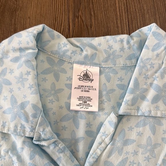 Disney Parks Epcot Flower and Garden Festival 2022 Button Down Short Sleeve - Picture 3 of 3
